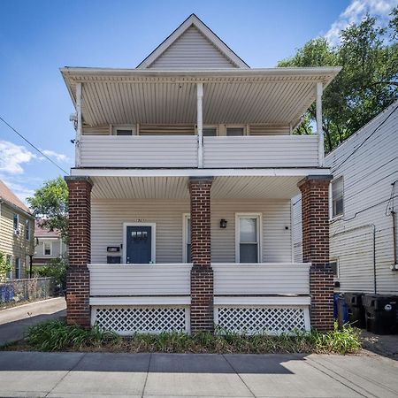 Mid-Century Modern Retreat In Little Italy Apartment Cleveland Exterior photo