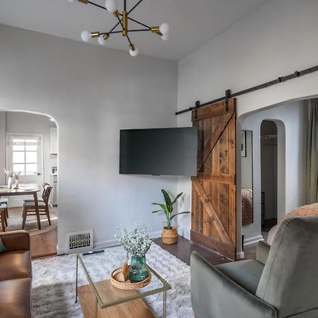 Mid-Century Modern Retreat In Little Italy Apartment Cleveland Exterior photo