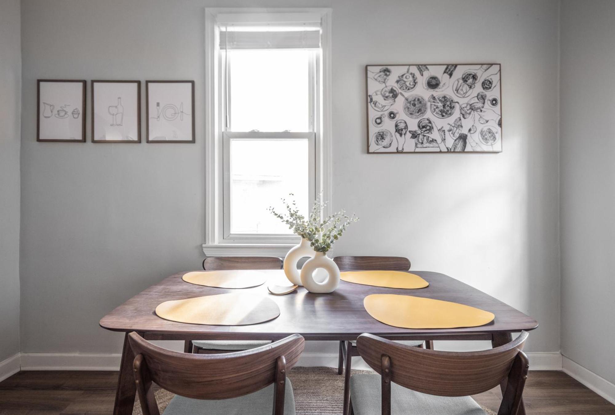 Mid-Century Modern Retreat In Little Italy Apartment Cleveland Exterior photo